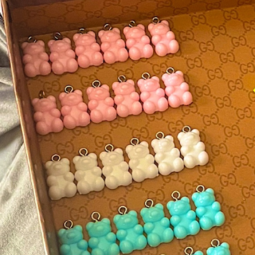 Unlisted Items đŤ đď¸ đŞľ âď¸ â¨ - Picture 2 of 2